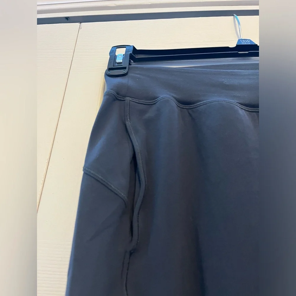 lululemon athletica size smoke